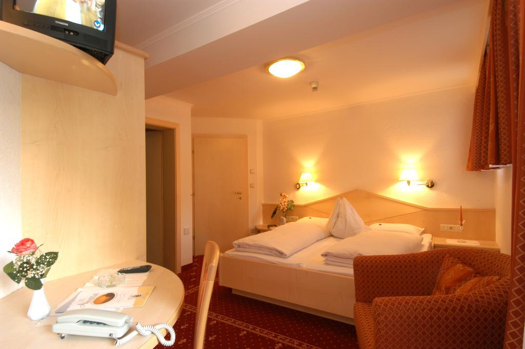Hotel Alpenblick Pfelders Quarto foto