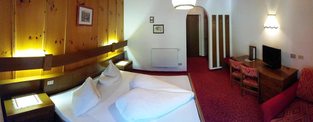 Hotel Alpenblick Pfelders Exterior foto